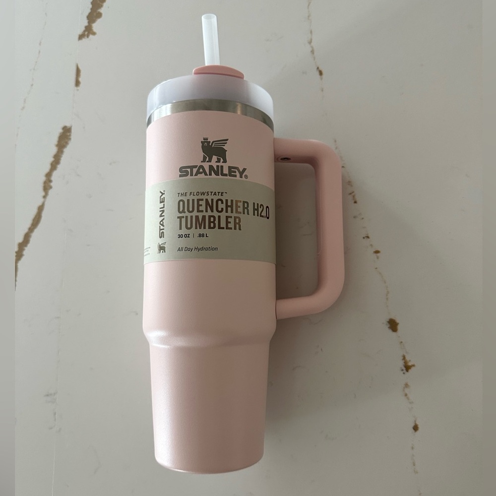 Stanley Bloom Pink Tumbler Quencher H2.0 FlowState 30 oz. Water Cup Bottle NEW